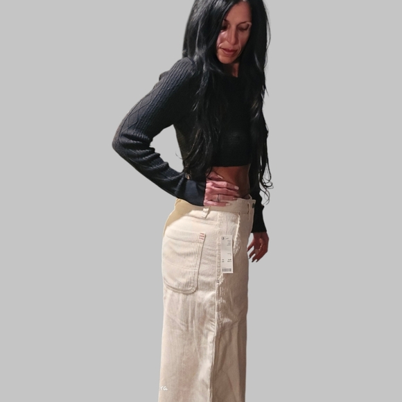 BDG Women's Cream Wide-Leg Cropped Pants - Picture 2 of 8